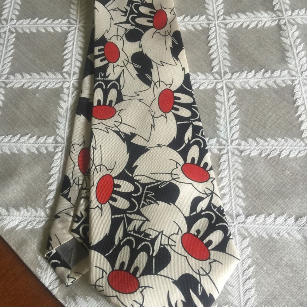 Looney Tunes Sylvester The Cat tie & 1993 PLUSH